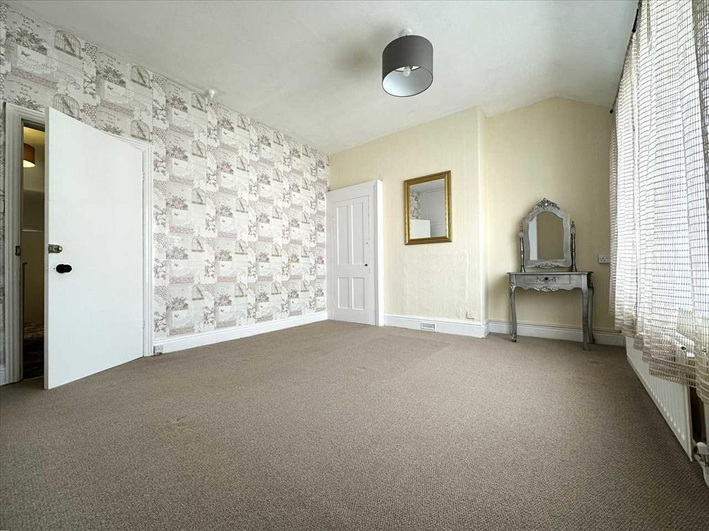 Bedroom (front)
