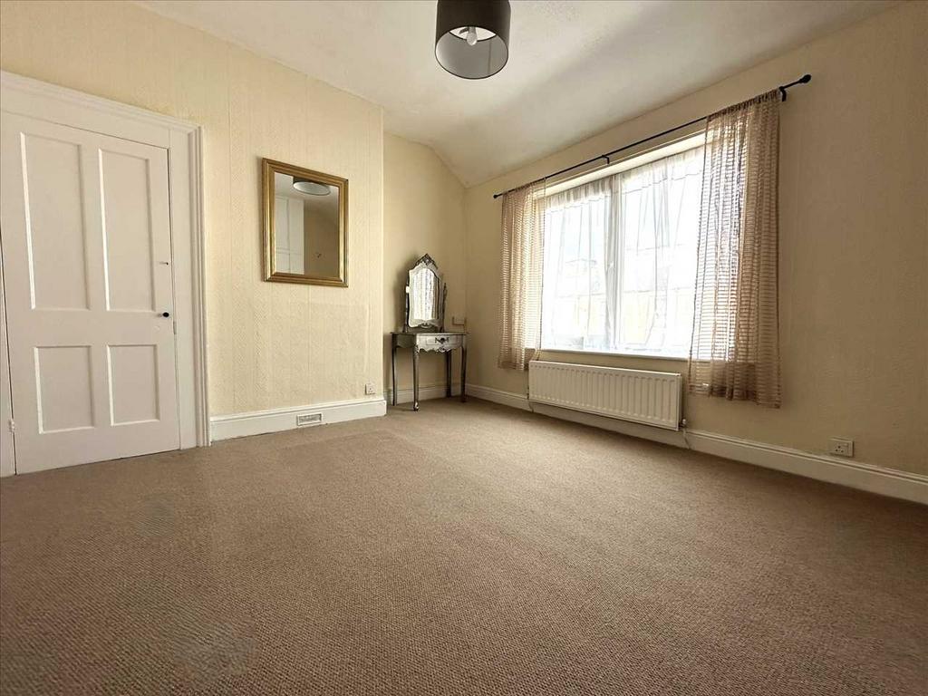 Bedroom (front)