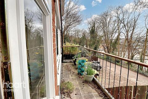 22 Hart Hill Drive, Luton, LU2 0AX