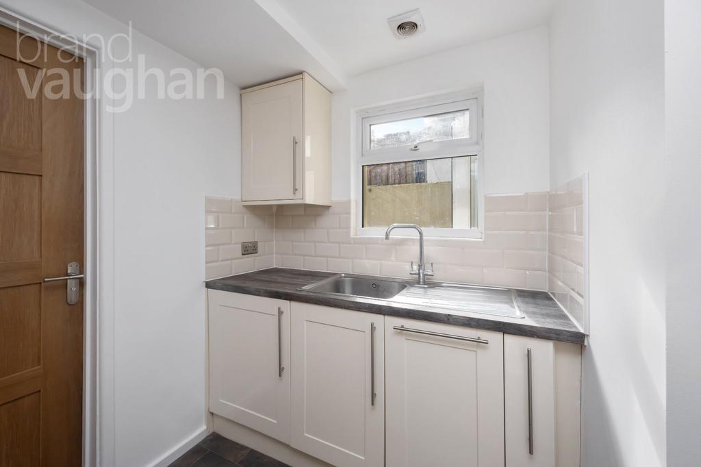 Apartment in Hove, Brunswick - View 5