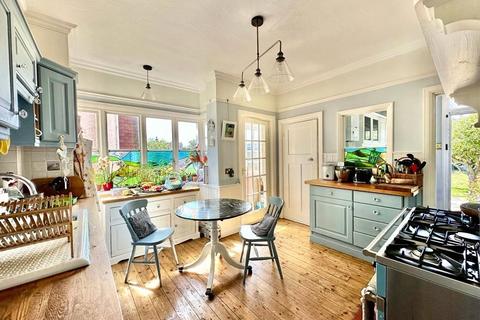 4 bedroom detached house for sale, Willingdon Road, Old Town, Eastbourne, East Sussex, BN21