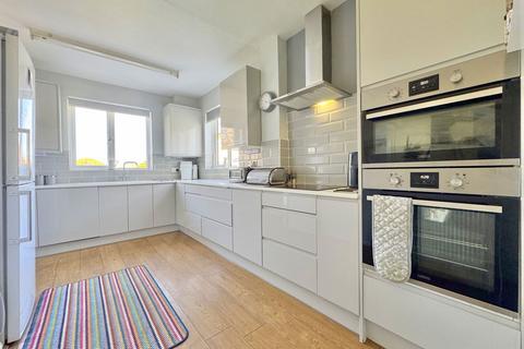 447 Bath Road, Saltford, Bristol, BS31 3AZ