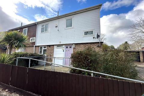 3 bedroom end of terrace house for sale, Midfield Court, Thorplands, Northampton NN3