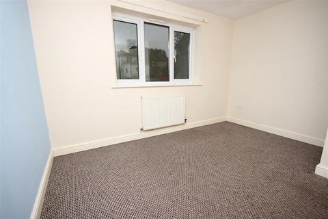 2 bedroom end of terrace house to rent, Frank Freeman Court, Kidderminster DY10