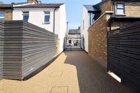 1 bedroom flat to rent, Clark Mews, WD18, Watford, WD18