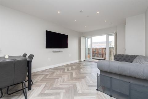 2 bedroom apartment for sale, Glenway Road, Rochester, Kent