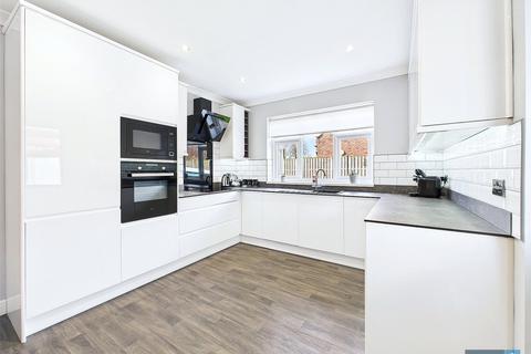 2 Grove Road, Fishlake, Doncaster, DN7 5JU