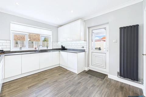 2 Grove Road, Fishlake, Doncaster, DN7 5JU