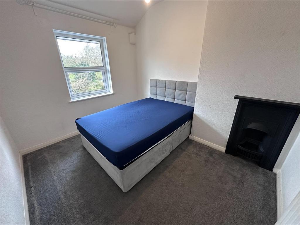 Bedroom 2 .jpeg