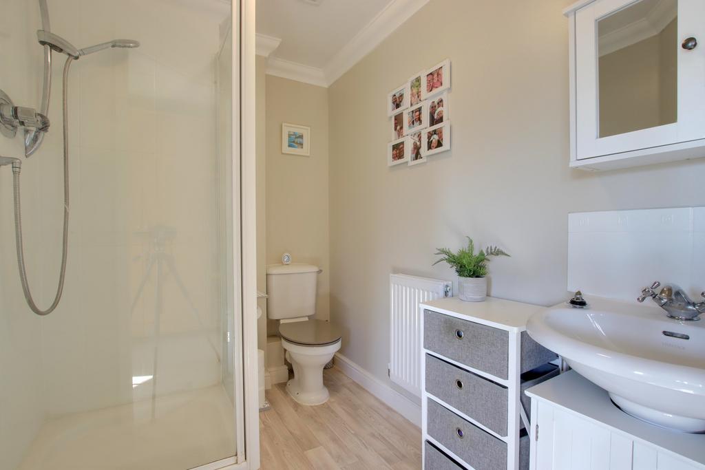 Ensuite bedroom one