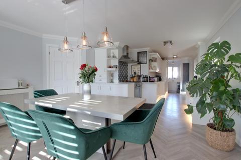 4 bedroom detached house for sale, CATISFIELD GATE, CATISFIELD