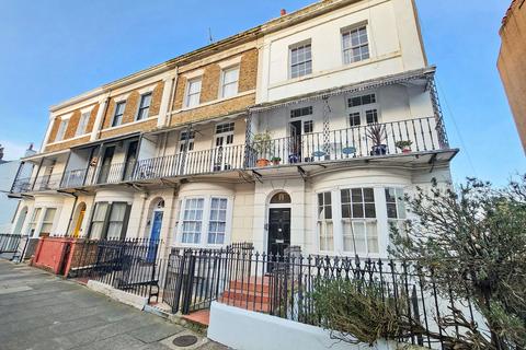 1 bedroom flat for sale, Royal Road, Ramsgate CT11