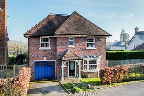 21 Parsonage Croft, Etchingham, TN19 7BY