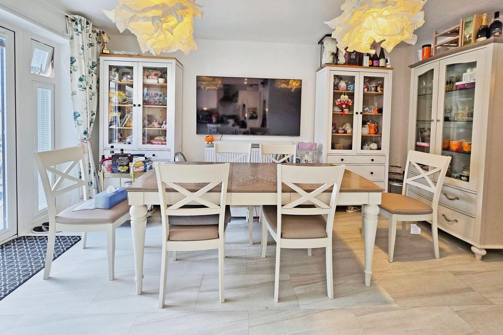 Kitchen/Dining/Family Room