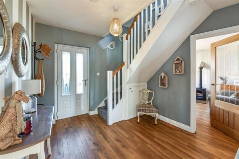 4 bedroom detached house for sale, Avondale Road, Waterlooville
