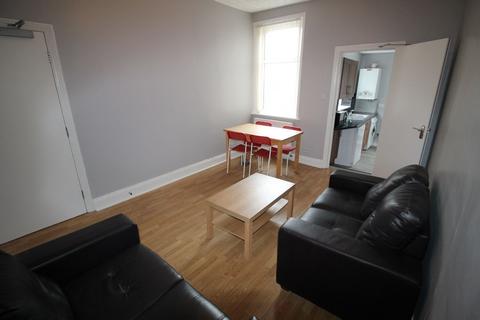 3 bedroom house to rent, Stratford Grove West, Newcastle upon Tyne NE6