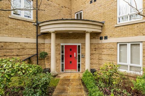 2 bedroom apartment for sale, Tupwood Lane, Caterham CR3