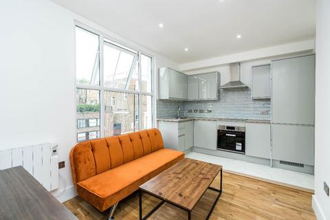 2 bedroom flat to rent, 7b Tufnell Park Road, London N7