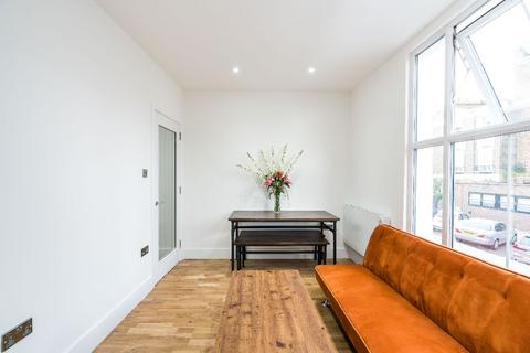 2 bedroom flat to rent, 7b Tufnell Park Road, London N7