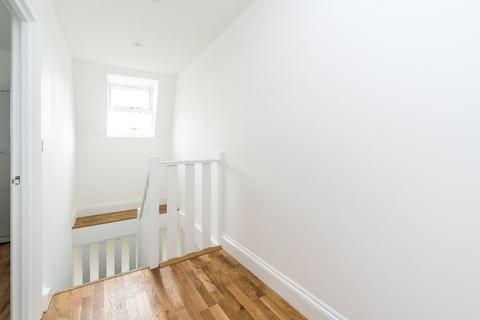 2 bedroom flat to rent, 7b Tufnell Park Road, London N7