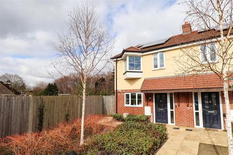 2 bedroom end of terrace house for sale, Potters Mews, Farnborough GU14