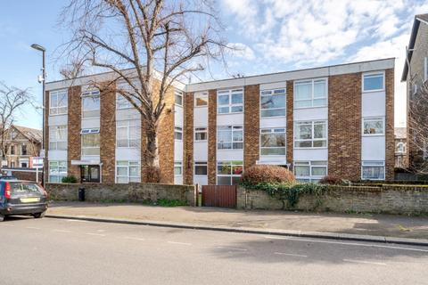 2 bedroom flat to rent, Clarendon Rise London SE13