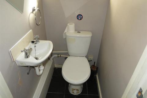 25 Chattock Close, Birmingham, B36 8AJ