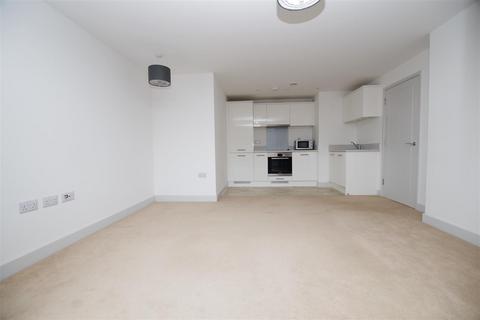 1 bedroom apartment to rent, Fire Fly Avenue, Swindon SN2