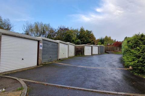 Garage to rent, Hilldrop Close, Ramsbury SN8