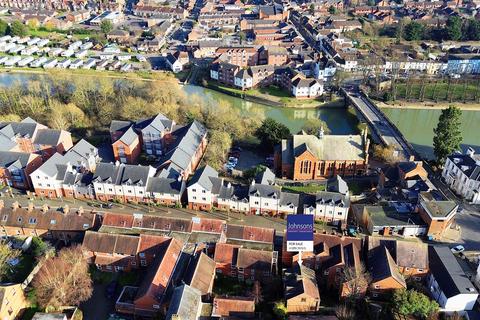 2 bedroom semi-detached house for sale, Mill Street, Evesham, WR11