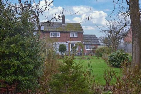 3 bedroom semi-detached house for sale, Swinderby Road, Collingham, Newark, Nottinghamshire, NG23 7PB