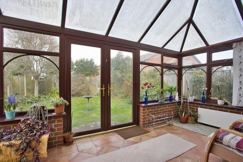 3 bedroom detached house for sale, Sydcot Drive, Deal, CT14