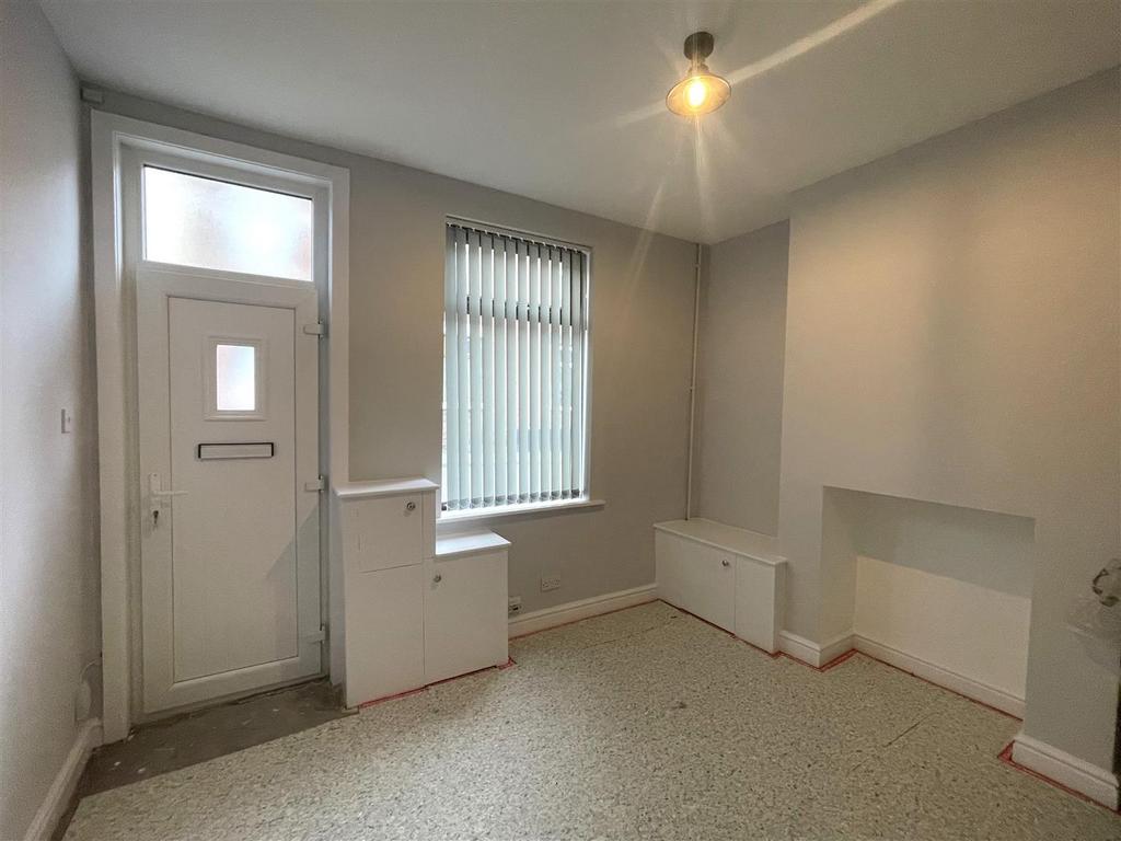 Front Reception Room .jpg