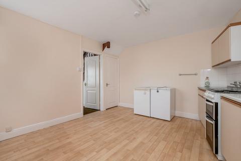 undefined, White Lion Gardens, Oakham