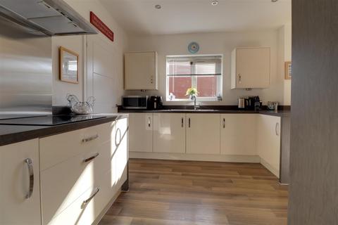 20 Goss Place, Alsager, Stoke-on-trent, ST7 2LR