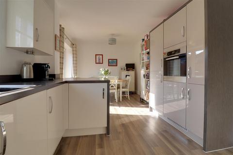 20 Goss Place, Alsager, Stoke-on-trent, ST7 2LR