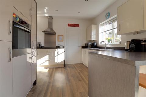 20 Goss Place, Alsager, Stoke-on-trent, ST7 2LR