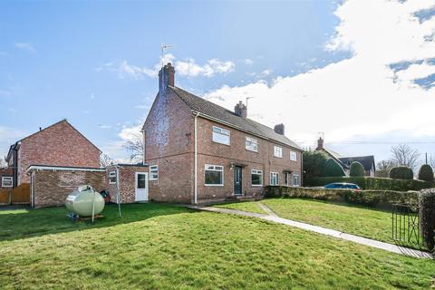 3 bedroom semi-detached house to rent, St. Peters Lane, Laxton, Goole