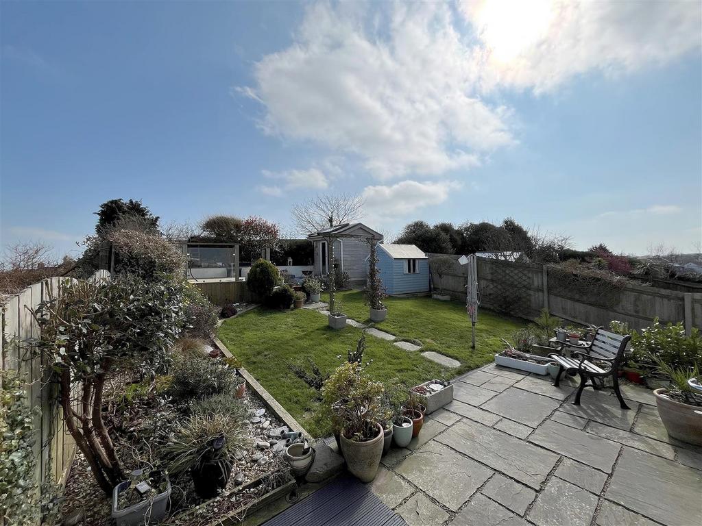 Garden 3.jpg