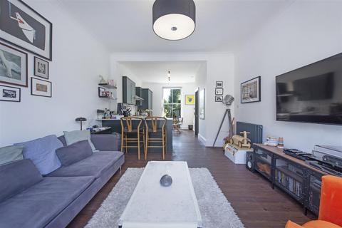 3 bedroom flat for sale, Bartholomew Rd, Kentish Town