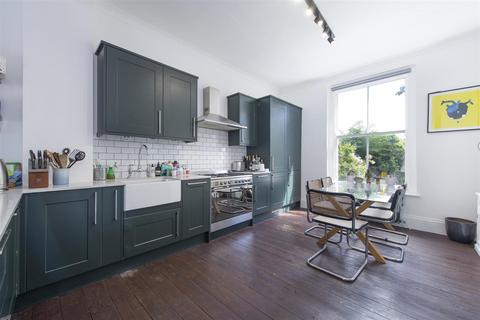 3 bedroom flat for sale, Bartholomew Rd, Kentish Town