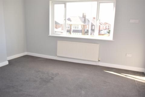 3 bedroom maisonette to rent, Grimsby Road, Cleethorpes DN35