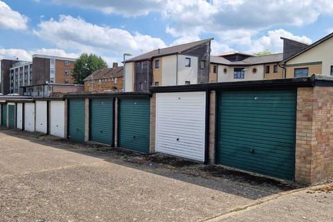 Garage to rent, Pelican Way, Letchworth Garden City SG6