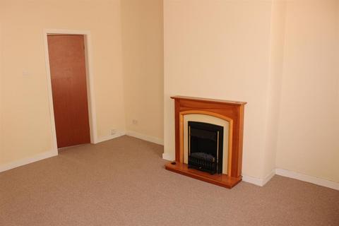 3 bedroom terraced house to rent, Clarence Street Darwen BB3 1HQ