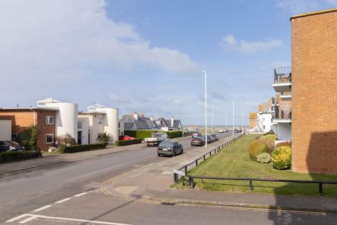 1 bedroom flat for sale, Minnis Road, Birchington, CT7