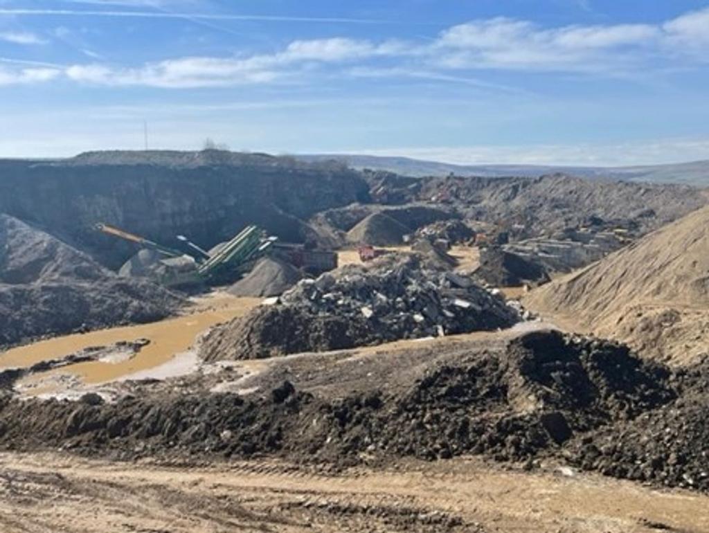 Lot 1   the quarry
