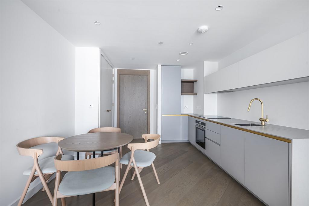 Apartment in London - View 3