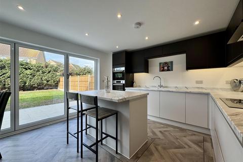 4 bedroom detached house for sale, Regency Close Southminster