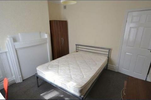 3 bedroom terraced house to rent, Jarrom Street, Leicester