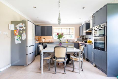 4 bedroom detached bungalow for sale, Norwich Road, Scoulton